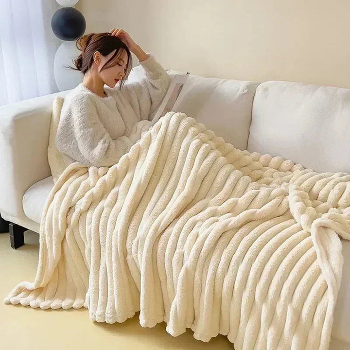 Ultra-soft giant blanket for ultimate comfort | Stornfield