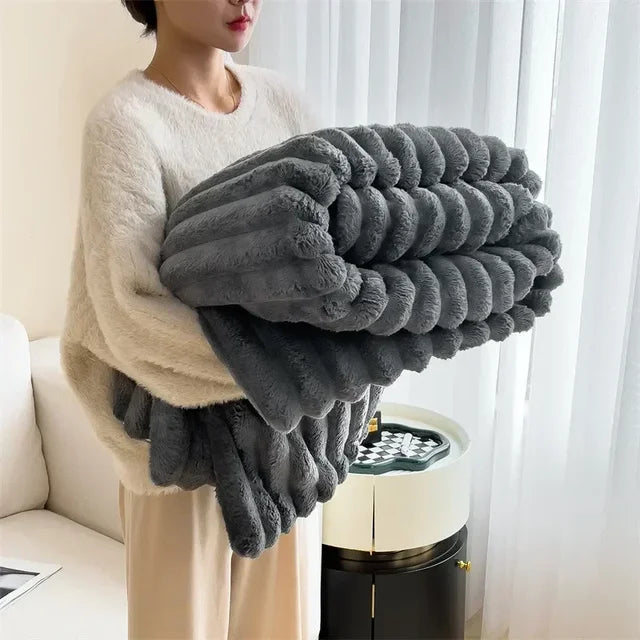 Ultra-soft giant blanket for ultimate comfort | Stornfield
