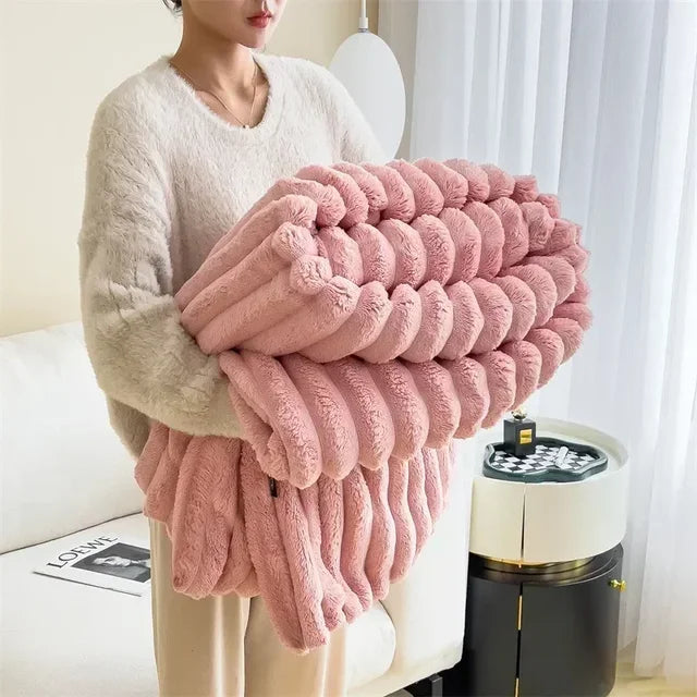 Ultra-soft giant blanket for ultimate comfort | Stornfield