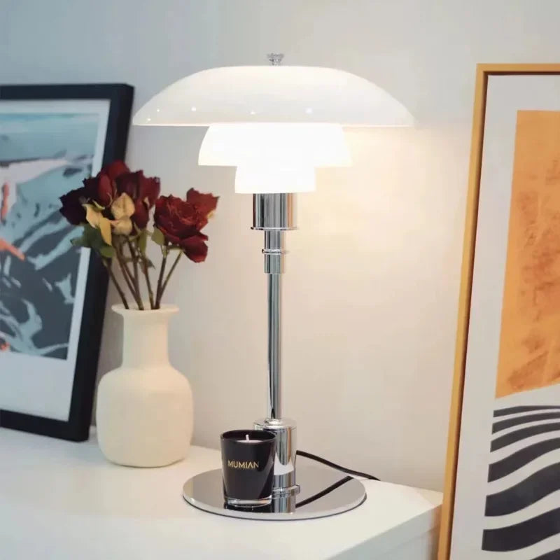 Nordic desk lamp made of glass – Minimalist LED desk light, modern and elegant, ideal for office and living spaces | Stornfield