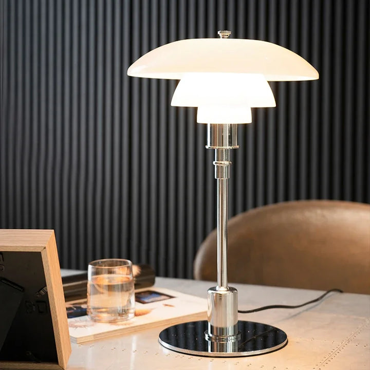 Nordic desk lamp made of glass – Minimalist LED desk light, modern and elegant, ideal for office and living spaces | Stornfield