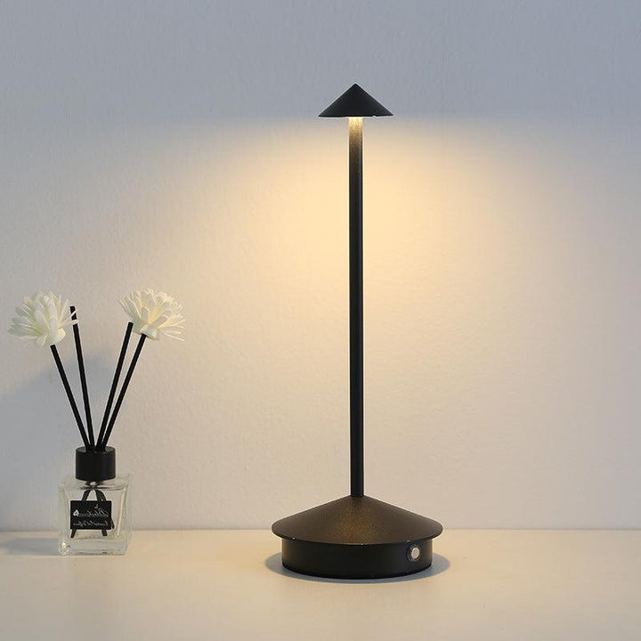 Stornfield | Portable Table Lamp - Cordless lamp inspired by the dimmable Pina Pro
