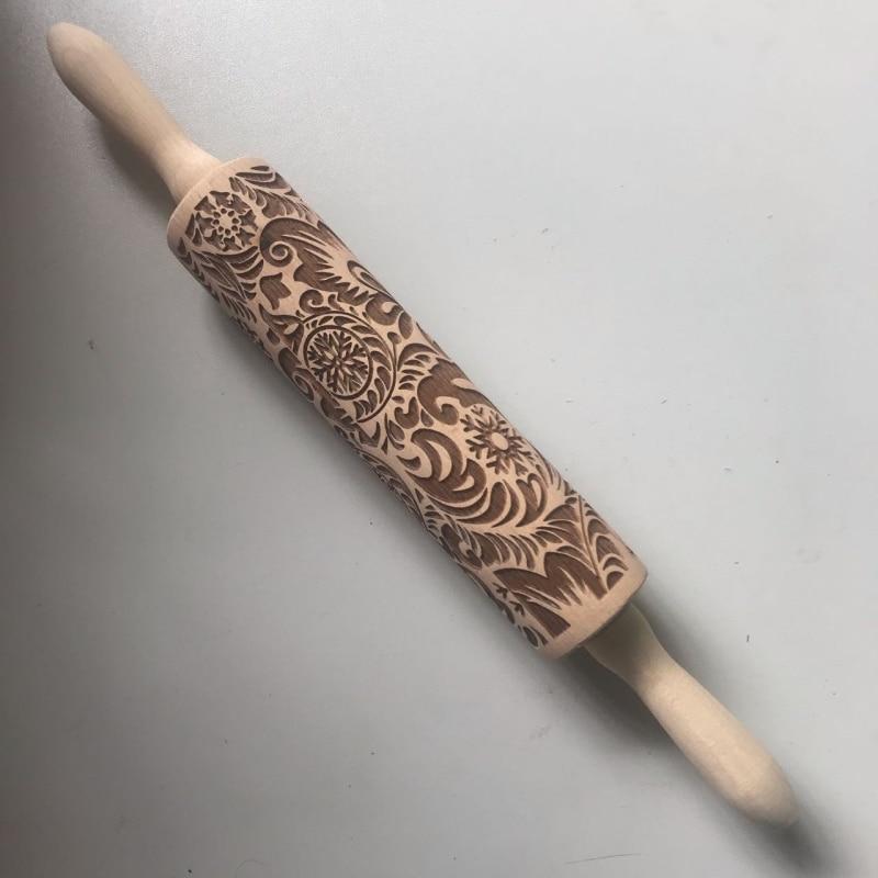 Pastry wheels embossed for the holidays | Stornfield