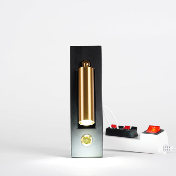 Minimalist LED wall lamp – Modern wall light with a simple design for indoor use | Stornfield