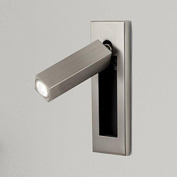 Minimalist LED wall lamp – Modern wall light with a simple design for indoor use | Stornfield