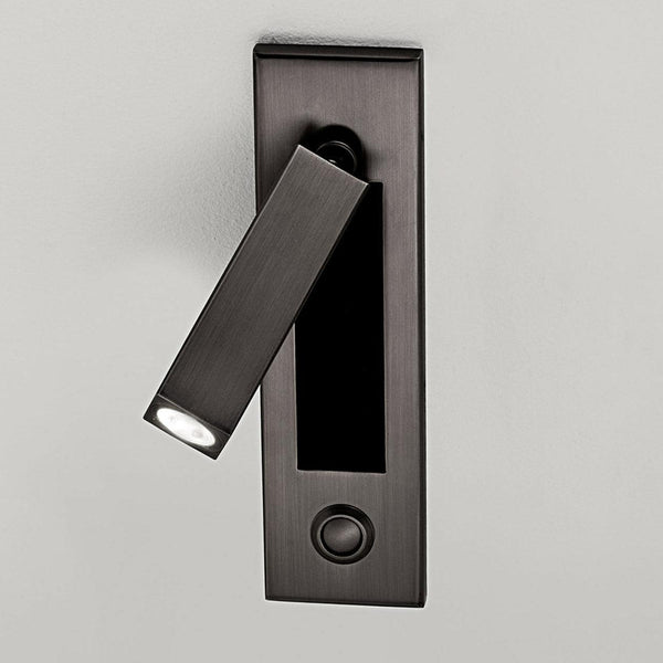 Minimalist LED wall lamp – Modern wall light with a simple design for indoor use | Stornfield