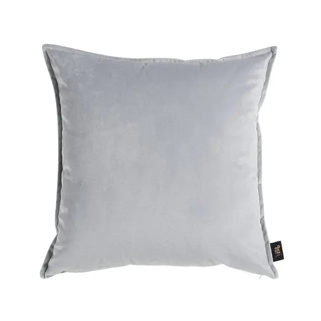 Stornfield | VelvetLuxe – Elegant Velvet Cushion Cover with Refined Details