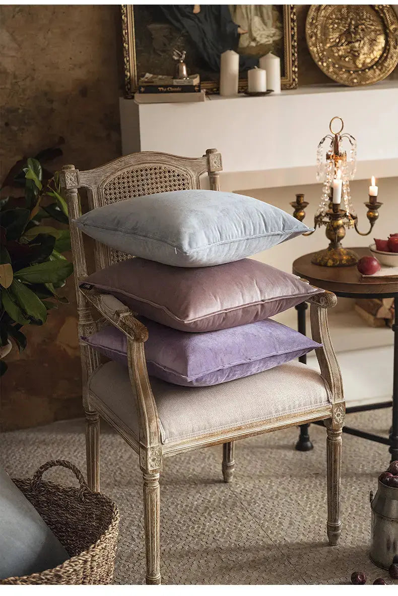 Stornfield | VelvetLuxe – Elegant Velvet Cushion Cover with Refined Details