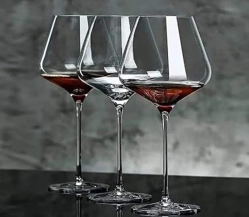 Stornfield | 6-Piece Lightbulb-Shaped Wine Glasses