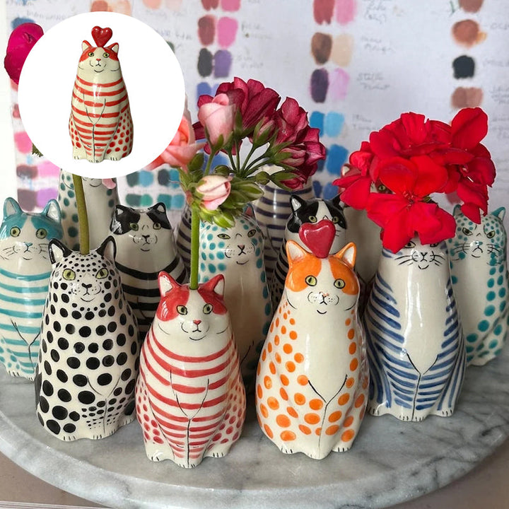 Stornfield | Dotted Cat Vase