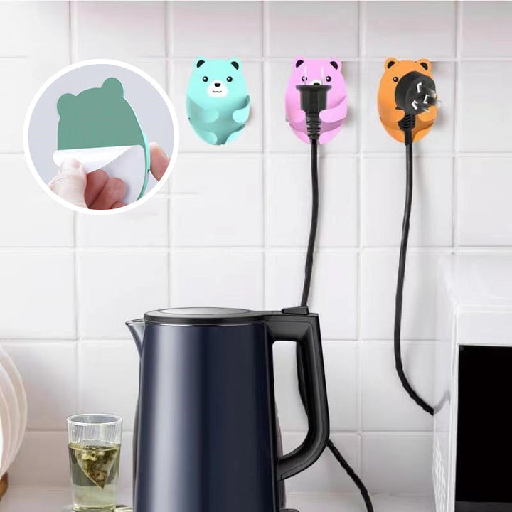 Starker Cartoon Bear Hook | Stornfield