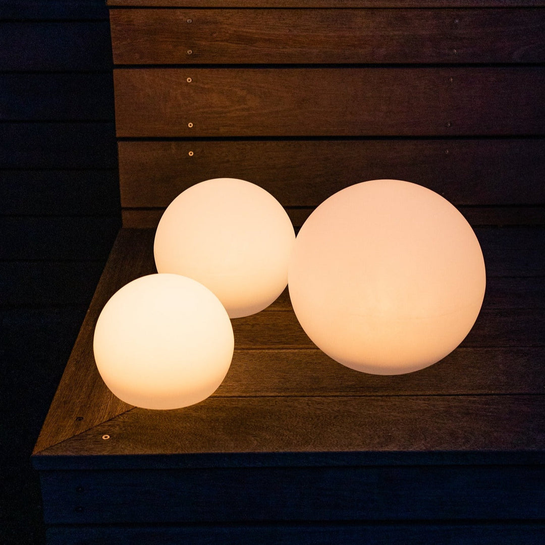 Stornfield | Waterproof Round LED Garden Light with 16 Colors and Remote Control - Perfect for Garden, Porch, and Parties