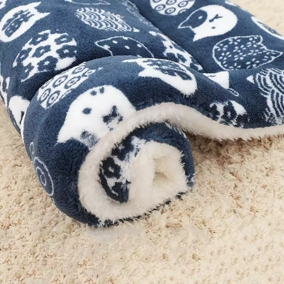 Washable dog blanket soft non-slip ideal for sofa bed and car Stornfield