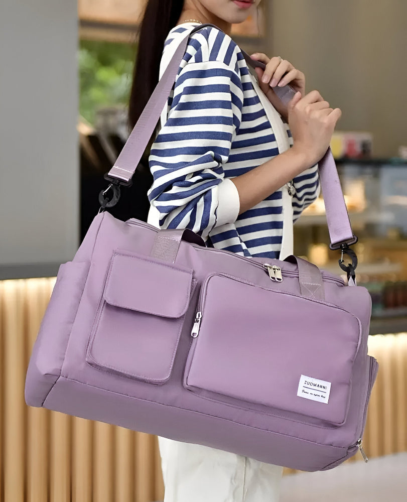 Waterproof travel bag with shoe compartment – Lightweight weekend bag with plenty of storage space | Stornfield