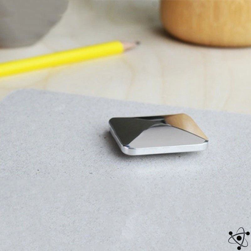 Stornfield | Flipo Flip Stress-Relief Toy