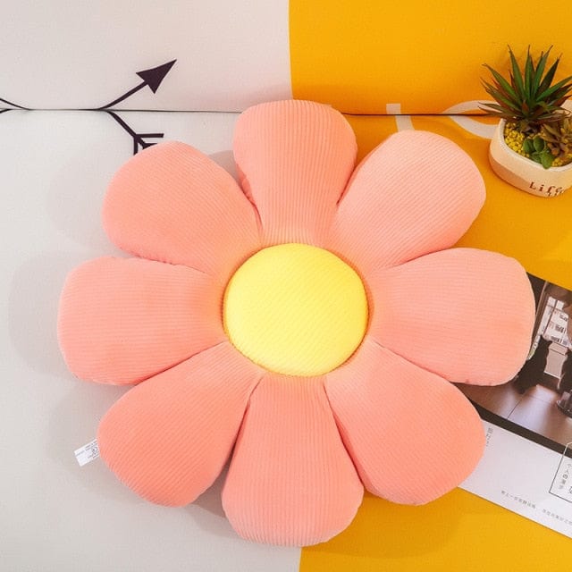 Blossom-shaped cushion | Stornfield