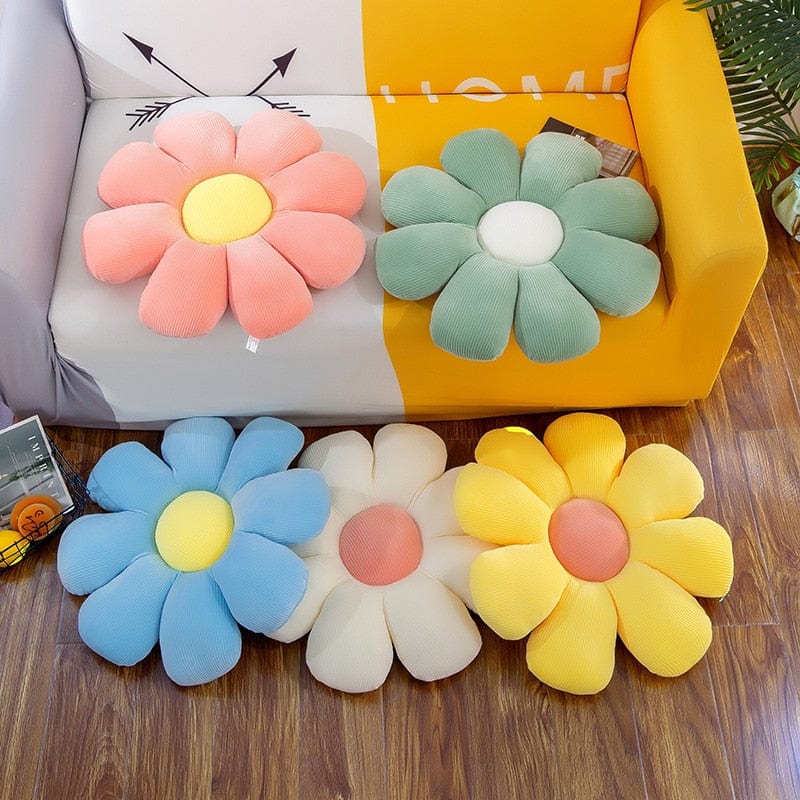 Stornfield blossom-shaped cushion