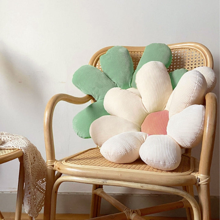 Fluffy Daisy Cushion | Stornfield