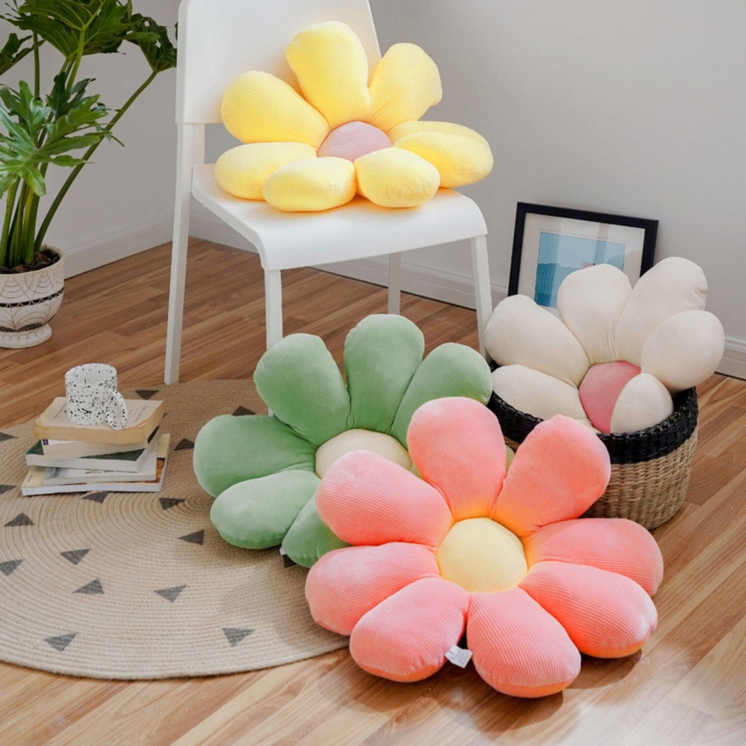 Fluffy Daisy Cushion | Stornfield