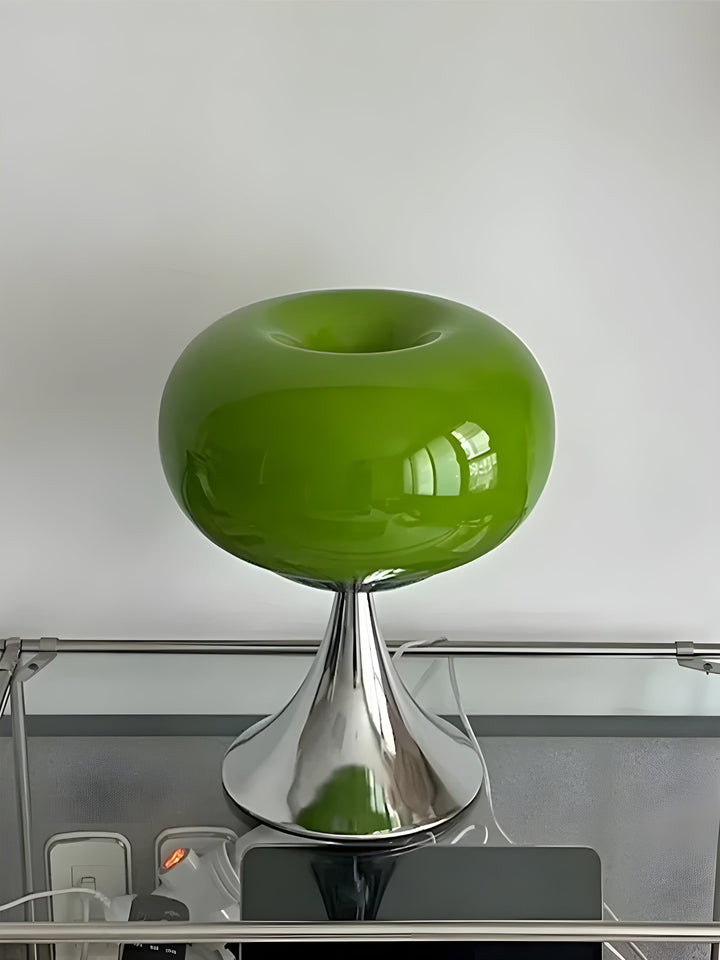 SereneCrystal Lamp - Elegant Retro Table Lamp | Stornfield