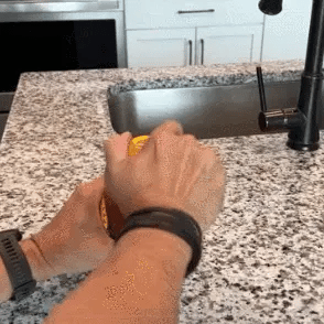 Electric automatic glass opener | Stornfield