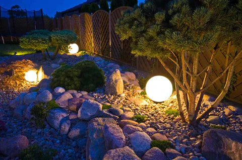 Multicolored LED sphere garden lamp with remote control | Stornfield