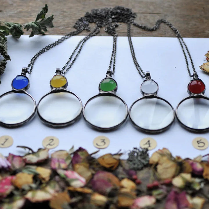 Stornfield | Collier loupe