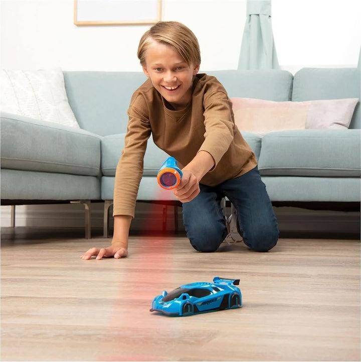 Stornfield | Laser-controlled wall climbing RC car