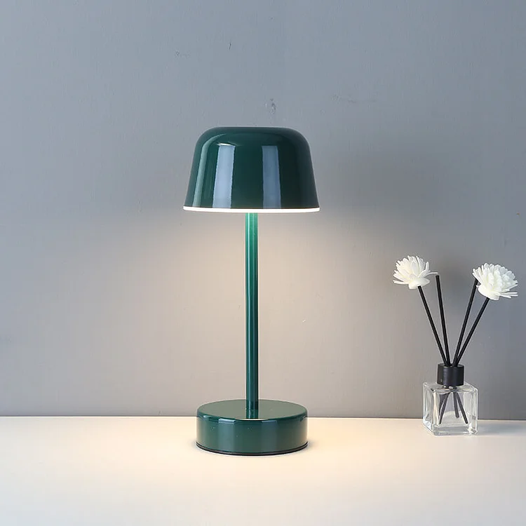 Stornfield | PRISMA PULSE FLARE – Dynamic LED Table Lamp