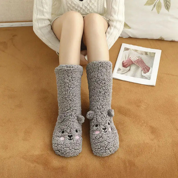Warm, fluffy bear socks | Stornfield