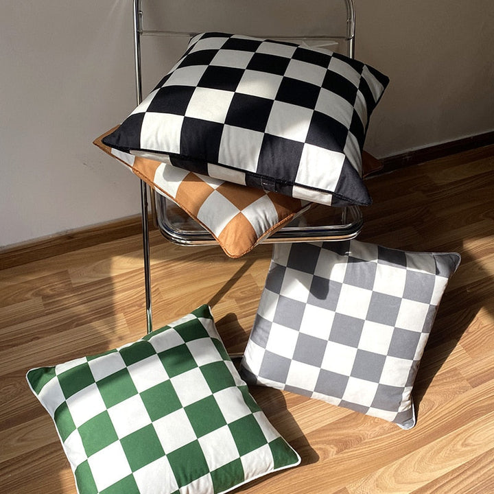 Stornfield | Mattes Checkered Cushion Cover
