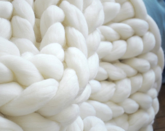 Knitted blanket Create warmth and comfort | Stornfield