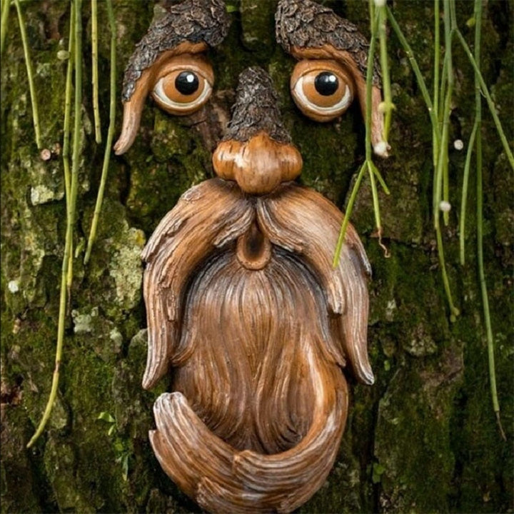 Stornfield | Eyes of Nature: Tree Face Bird Feeder