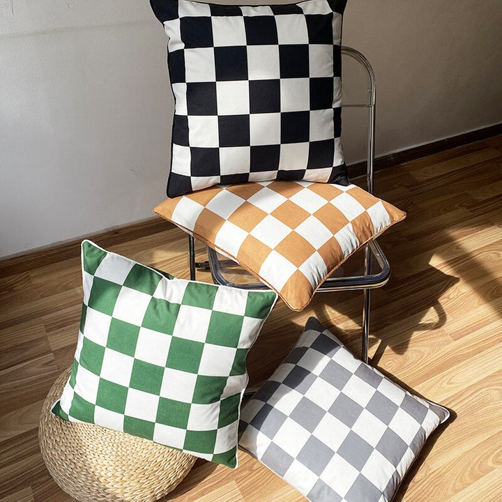 Stornfield | Mattes Checkered Cushion Cover