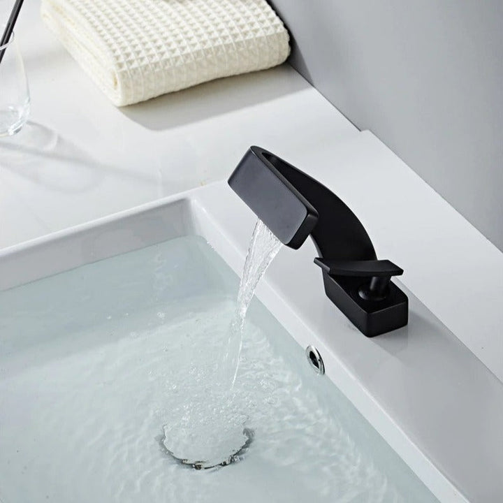 Everest - Modern Curved Faucet │ Daring and Refined Design | Stornfield