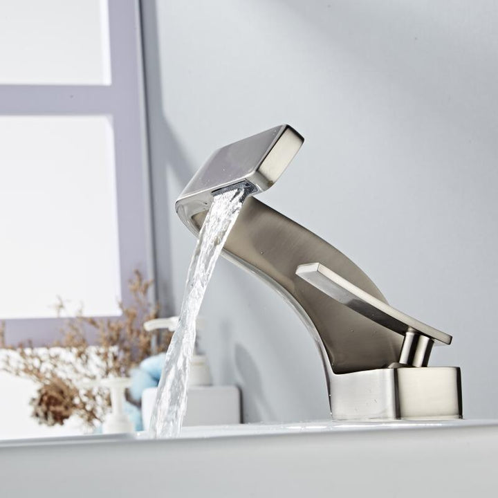 Everest - Modern Curved Faucet │ Daring and Refined Design | Stornfield