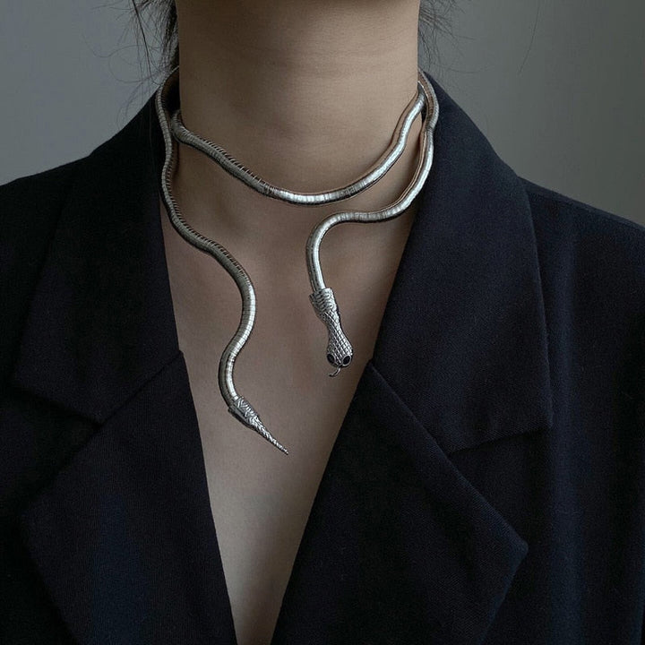 Stornfield | Snake chain - versatile and trendy accessory