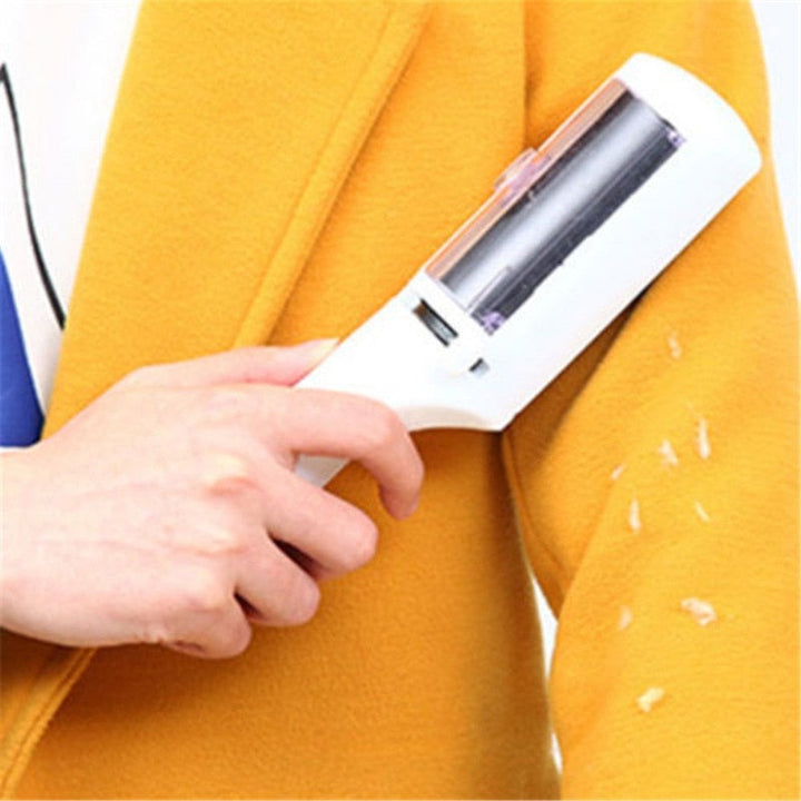 Electrostatic Pet Hair Remover Roller | Stornfield