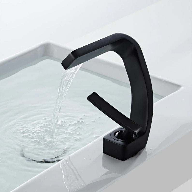 Everest - Modern Curved Faucet │ Daring and Refined Design | Stornfield
