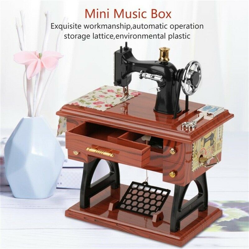 Stornfield | Retro Mini Sewing Machine Decor
