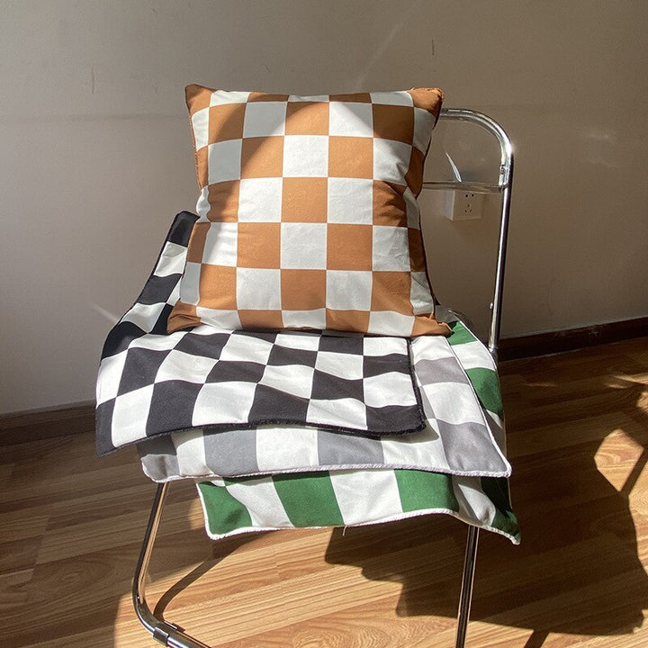 Stornfield | Mattes Checkered Cushion Cover