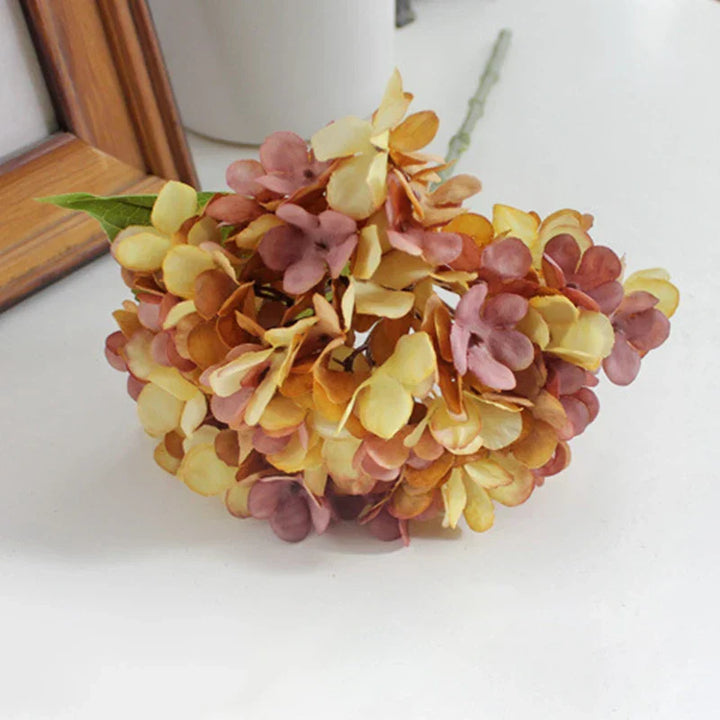 Stornfield | Hydrangea silk interior decoration