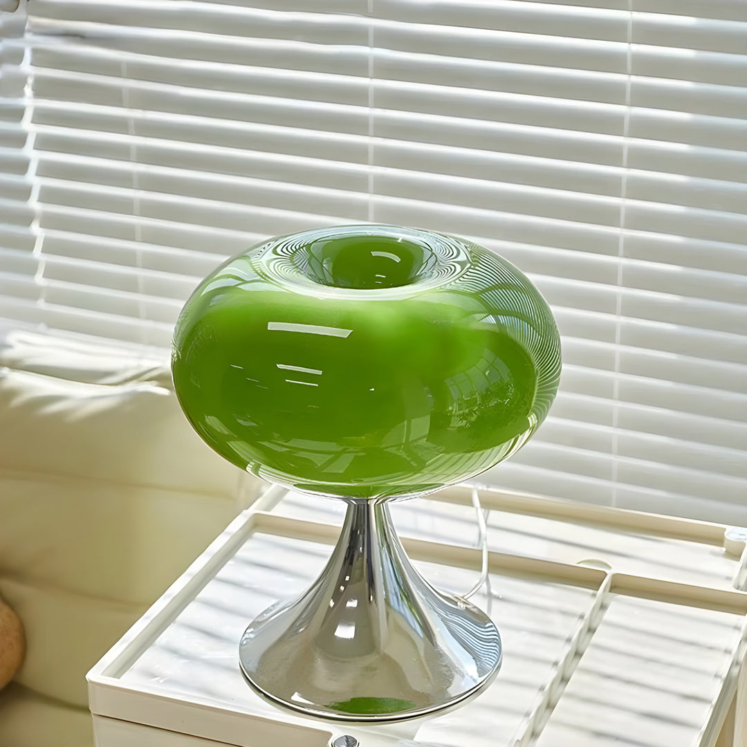 SereneCrystal Lamp - Elegant Retro Table Lamp | Stornfield