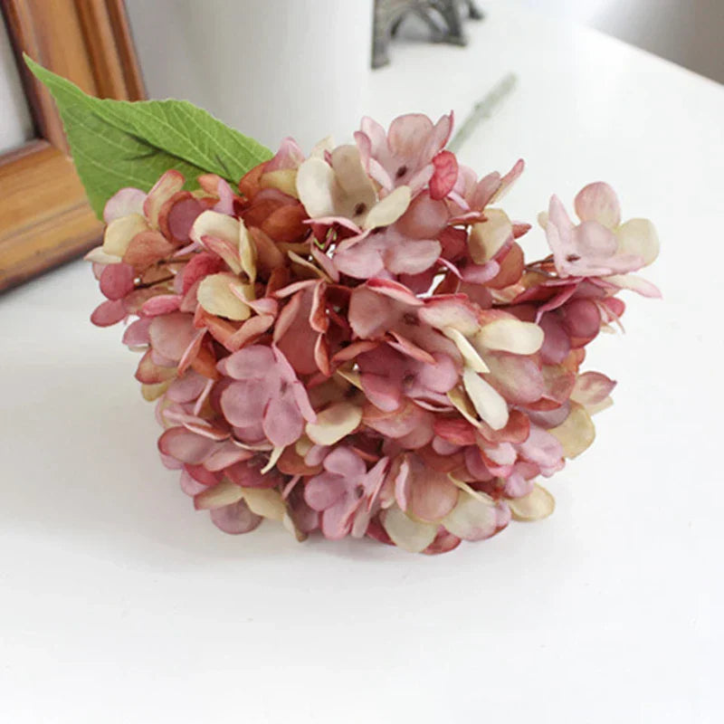 Stornfield | Hydrangea silk interior decoration