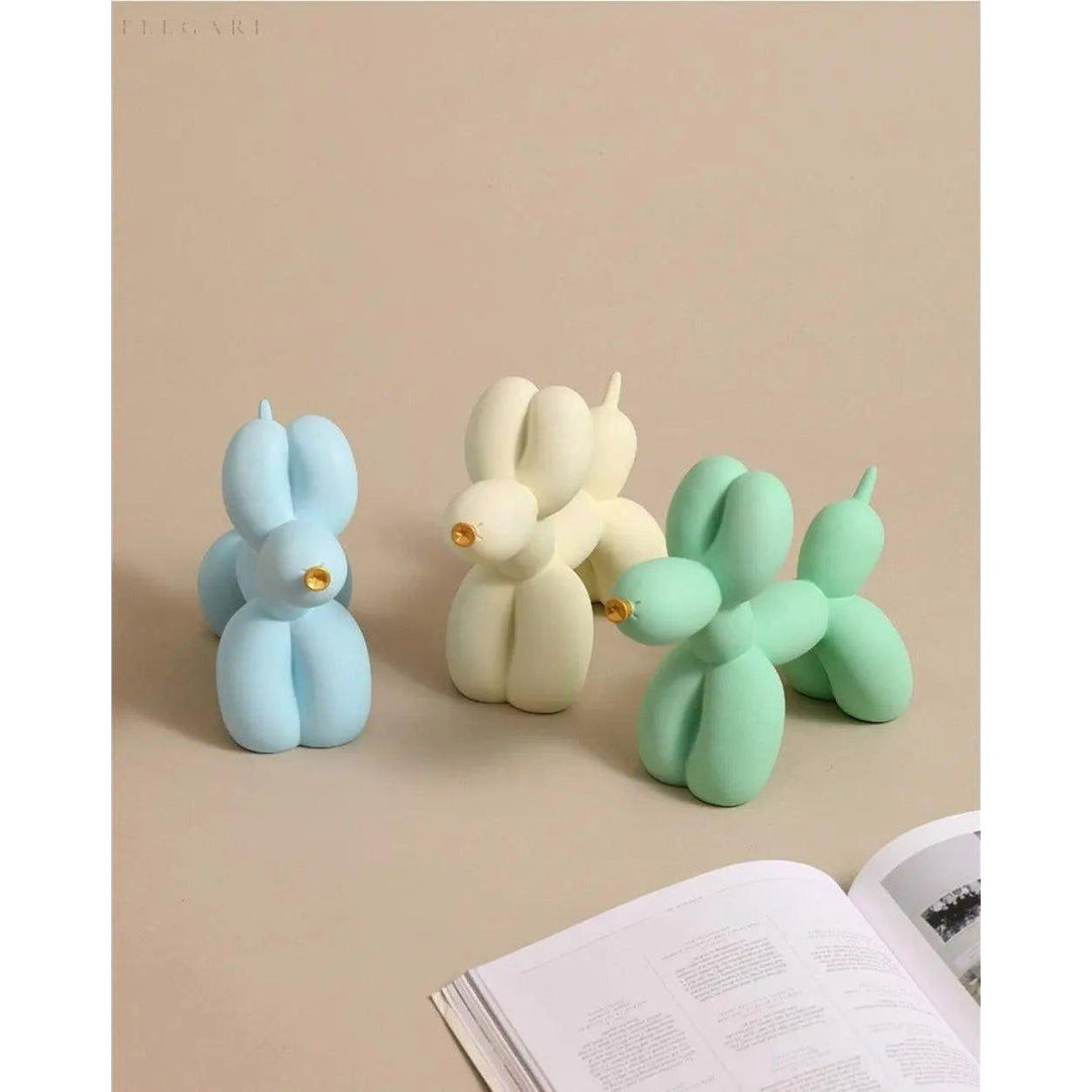 Haku - Balloon dog figure with golden snout | Stornfield