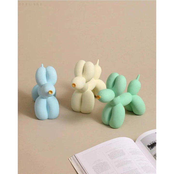 Haku - Balloon dog figure with golden snout | Stornfield