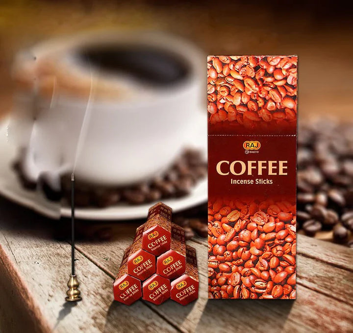 Bâtonnets d'encens au café faits à la main