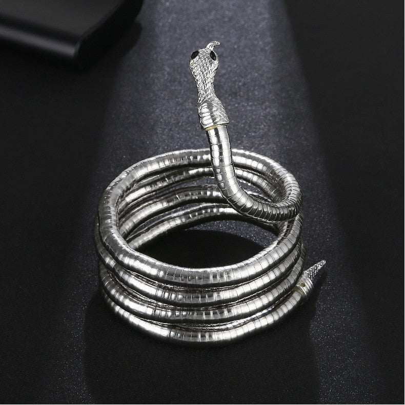 Stornfield | Snake chain - versatile and trendy accessory