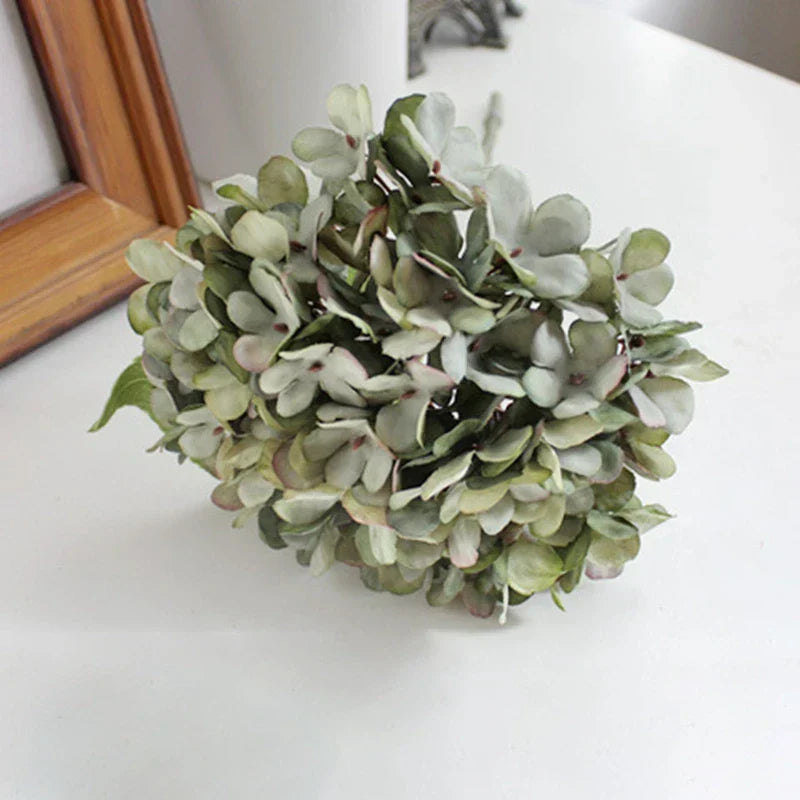 Stornfield | Hydrangea silk interior decoration