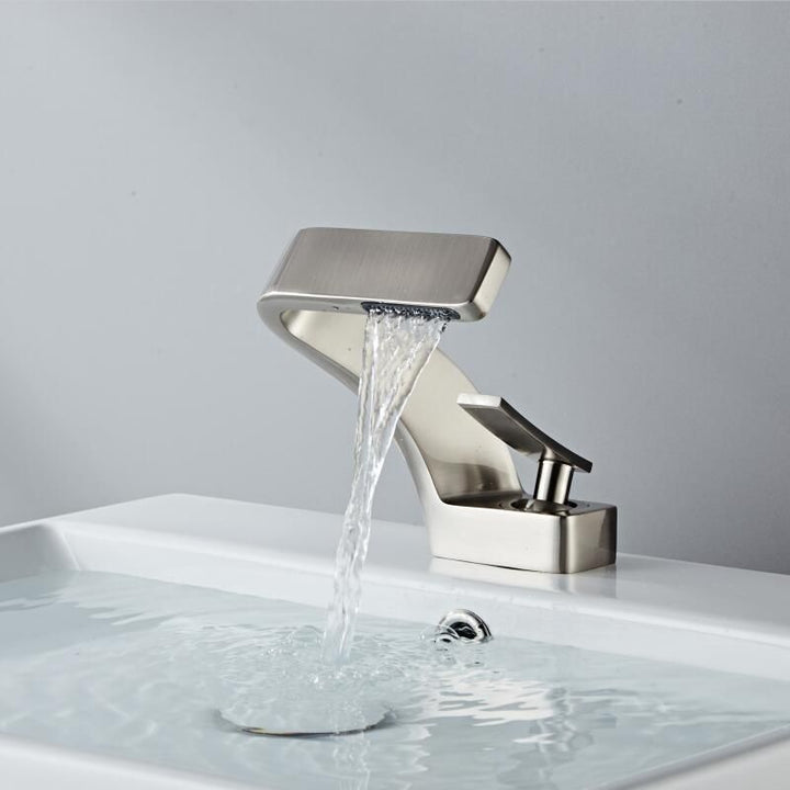 AquaArc Stornfield Modern Kitchen Faucet